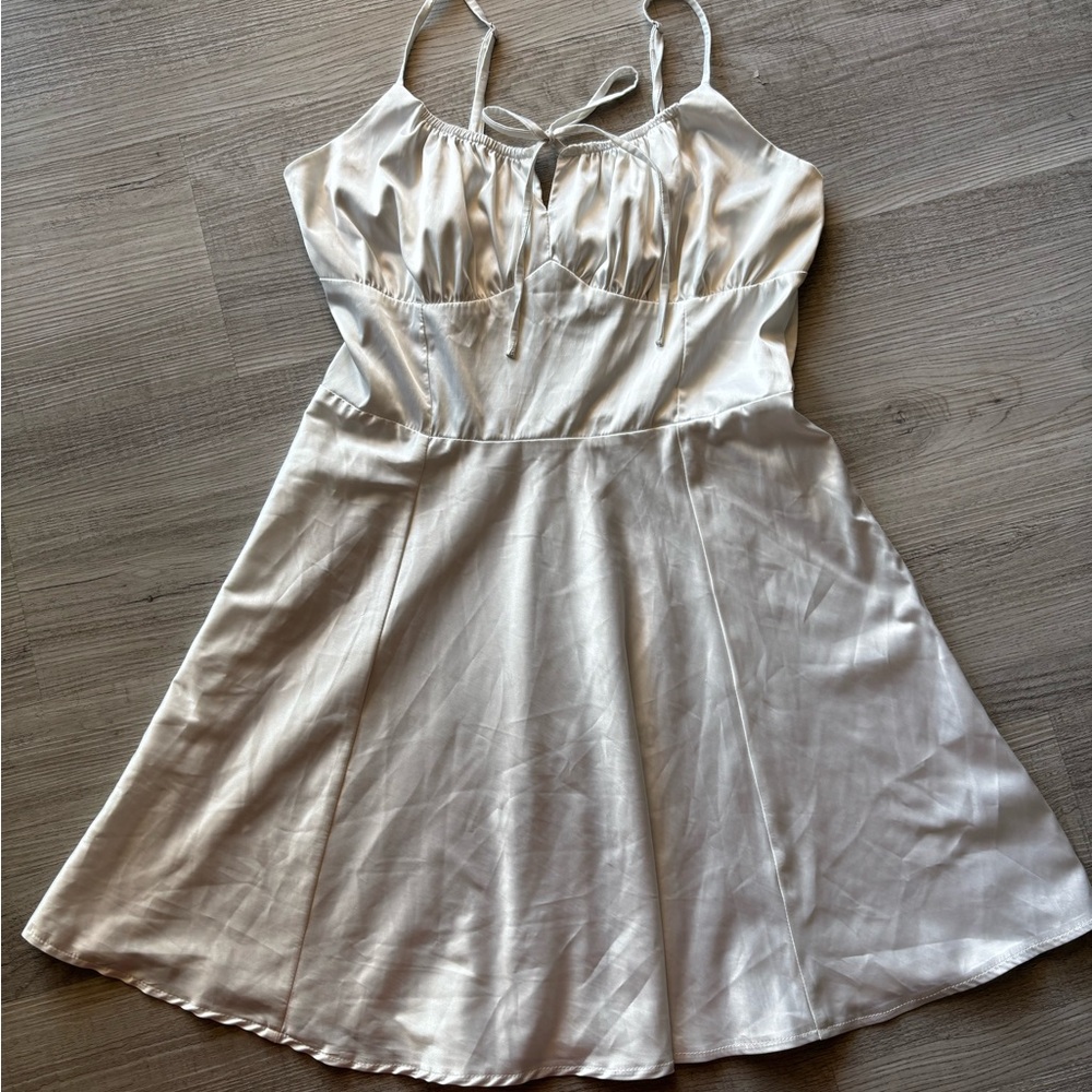 Leslie Fay Cream Satin Garment